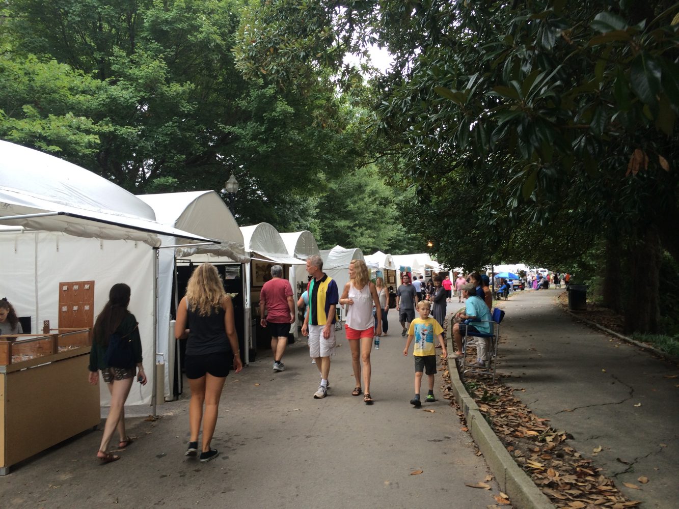 PIEDMONT ART: The Atlanta Arts Festival had art from 12 mediums of art represented: clay, drawings/graphics/printmaking, fiber/leather,
glass, jewelry, metal, 2-D mixed media, 3-D mixed media, oil/acrylic painting, watercolor/pastel painting, photography/digital art and wood.