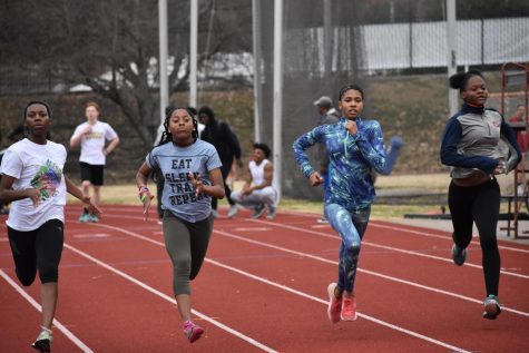 Freshmen expected to impact girls track team