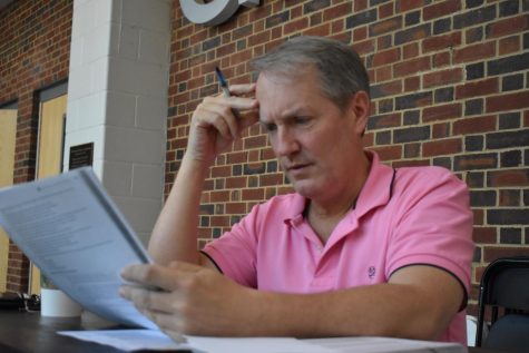 Pope prepares students for success on AP history exam