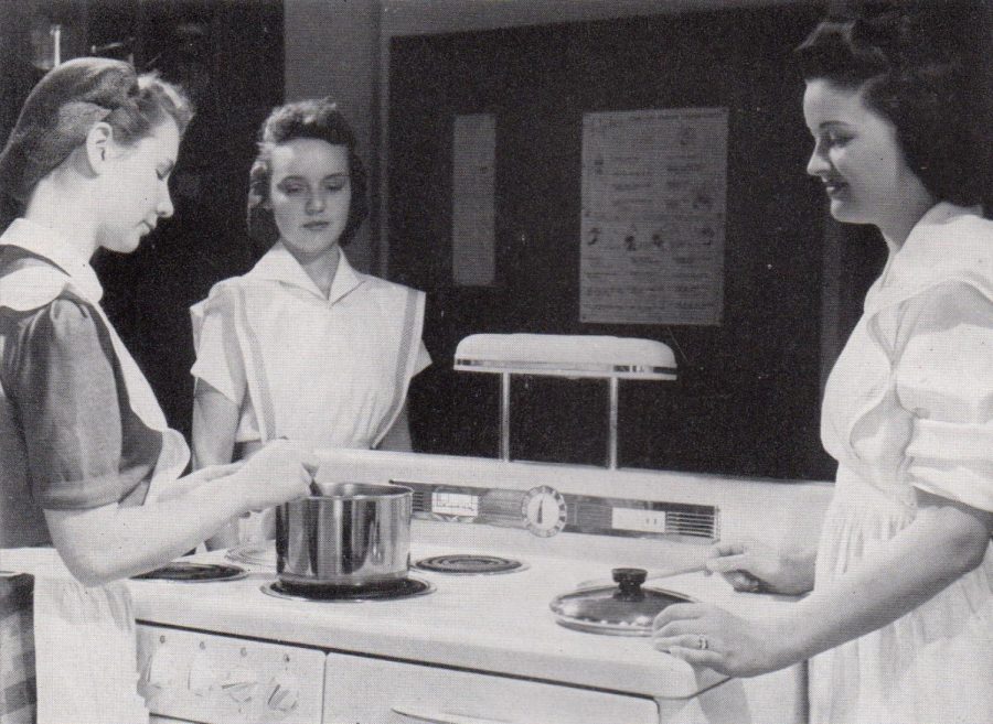 Students in a college home economics class in 1942 at Shimer College, a now-closed institution. Grady no longer offers courses in home economics.