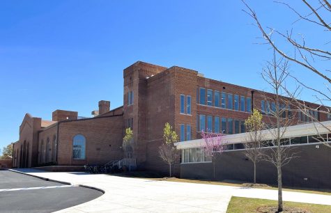 Howard is located a block away from the Atlanta Beltline making the school an ideal location for students and teachers to grab an after school treat. Having the school so close to everything is amazing, said D’Agostino.