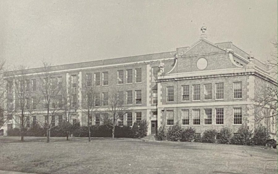 The Charles Allen building, pictured above in a 1948 photo, was occupied by Boys’ High and Tech High until 1947. In the fall of 1947, Henry W. Grady High School replaced Boys’ High and Tech High.