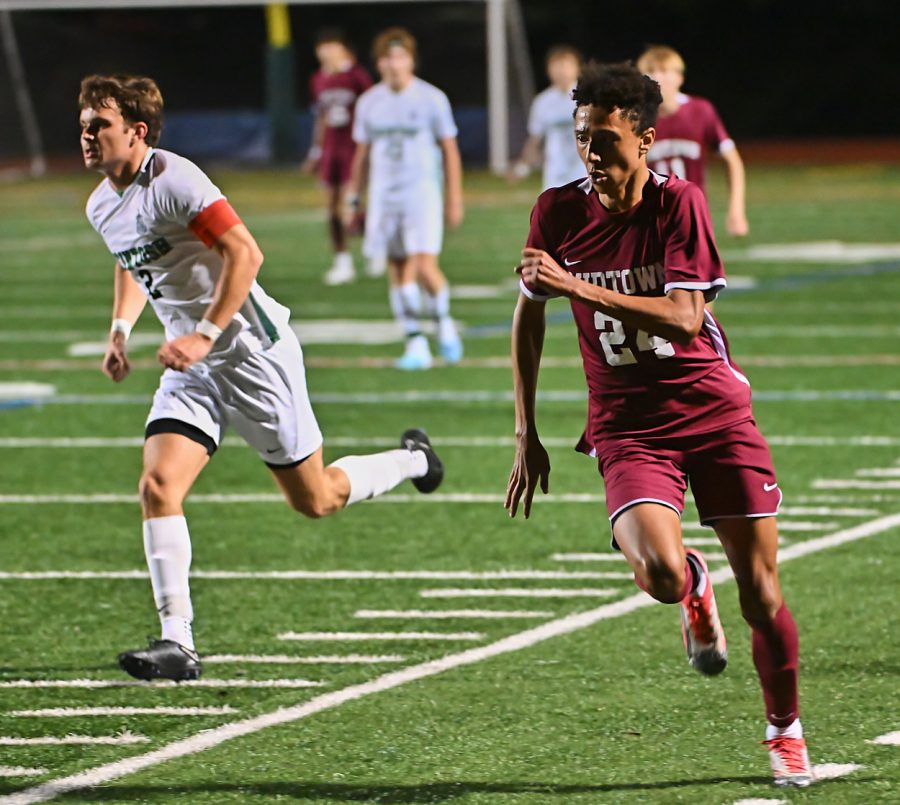 Sophomore Lathan Johnson was awarded as the 2022-2023 5-AAAAA region Player of the Year. Johnson led Midtown in scoring through its state-runner up season with 16 goals.